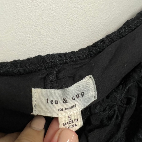 Tea & Cup Eyelet Ruffle One Piece Bodysuit size small - Picture 4 of 6